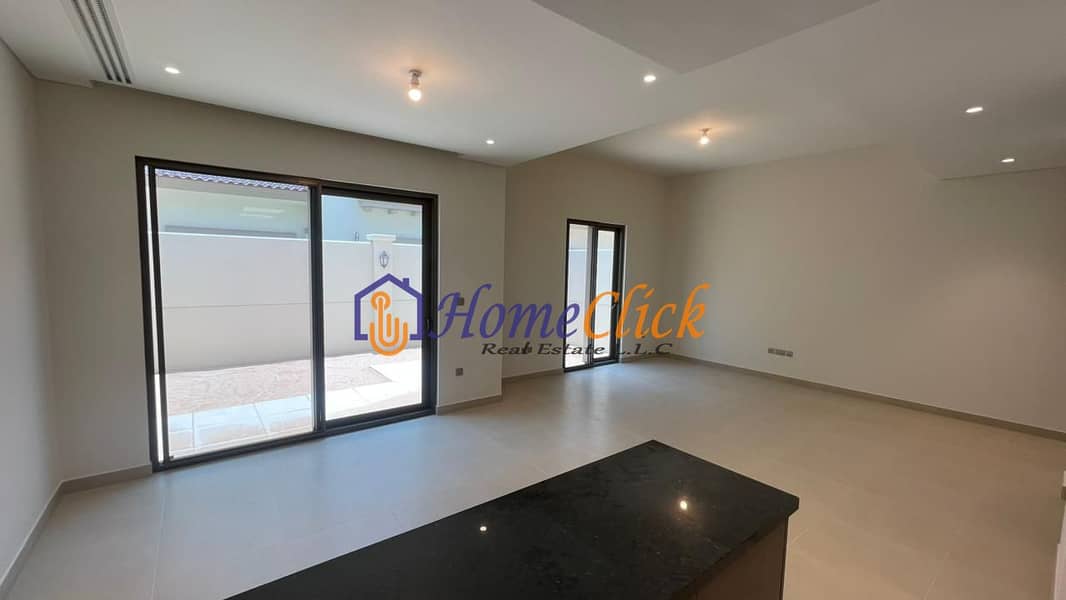 10 46cc195c-37e4-4cb8-85ae-e2510240efde. jpg