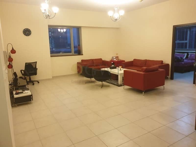 Partly furnished 1 bed for rent in Executive Towers