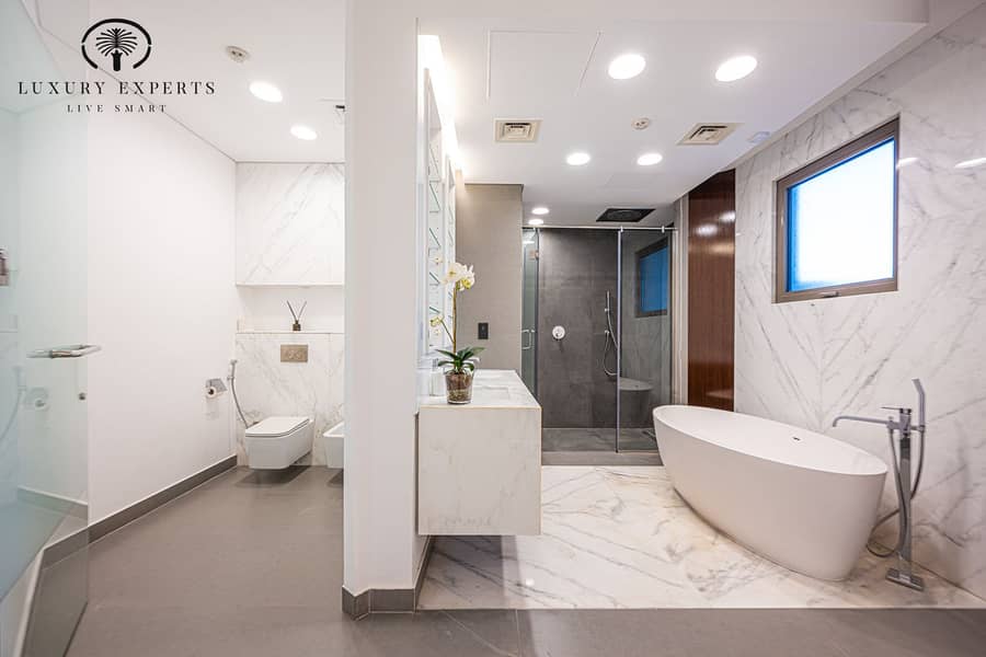 25 5BR Rotunda Villa 8. jpg