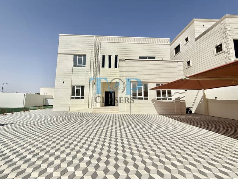 位于阿尔拉德阿尔莎琪亚,艾尔-伊法兹 5 卧室的别墅 130000 AED - 11816120 位于阿尔拉德阿尔莎琪亚,艾尔-伊法兹 5 卧室的别墅 130000 AED - 11816120