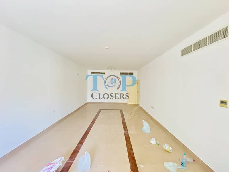 位于阿尔马拉克哈尼耶 6 卧室的别墅 70000 AED - 11816114 位于阿尔马拉克哈尼耶 6 卧室的别墅 70000 AED - 11816114