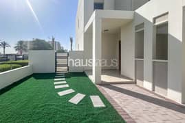 Huge End Unit | Well Maintained| Landscaped Garden