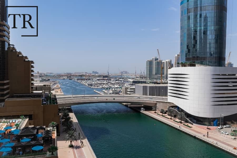 Canal View | Fully Furnished | Waterfront Elegance Canal View | Fully Furnished | Waterfront Elegance
