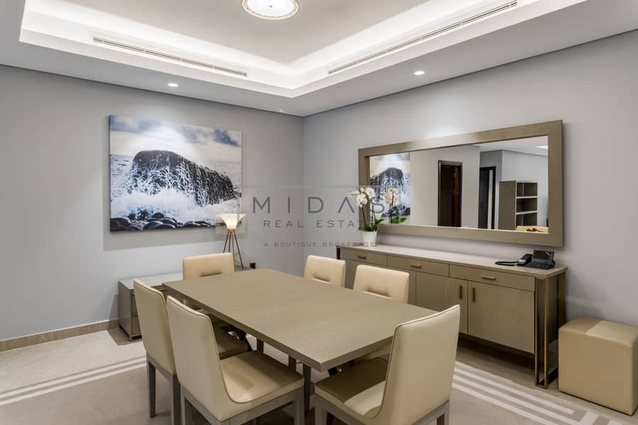4 Family 3 bedroom apartment garden view - Dining. jpg
