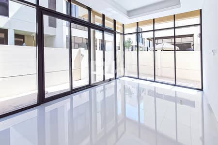 3 Bedroom Villa for Rent in DAMAC Hills, Dubai - Huge Plot | Landscaped | Well Maintained
