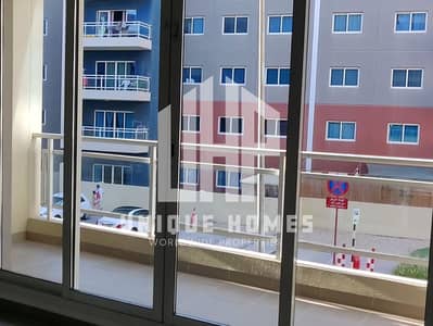 阿尔雷夫， 阿布扎比 2 卧室单位待售 - balcony view1. jpg