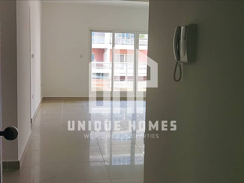 2 entrance. jpg