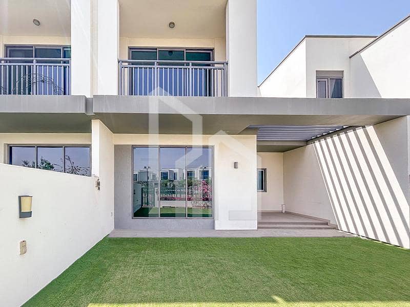 位于迪拜山庄,枫叶社区,枫叶3区 3 卧室的联排别墅 270000 AED - 11818837 位于迪拜山庄,枫叶社区,枫叶3区 3 卧室的联排别墅 270000 AED - 11818837