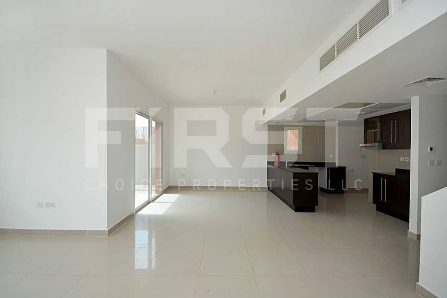 3 Internal Photo of 4 Bedroom Villa in Al Reef Villas Al Reef Abu Dhabi UAE (4). jpg