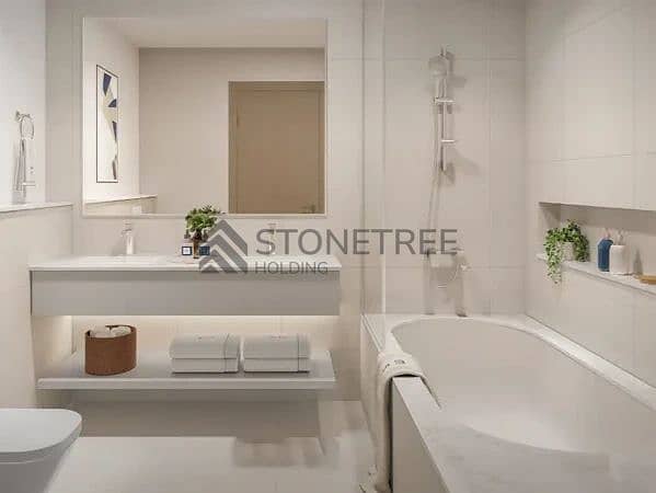 8 bathroom. jpg