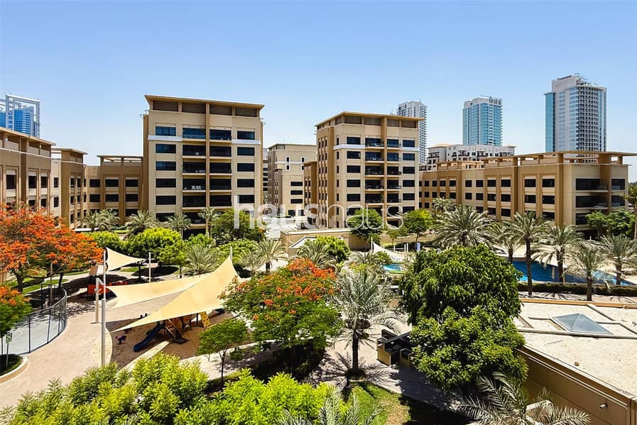 Vacant on Transfer | Study | Vastu | 2 Parkings