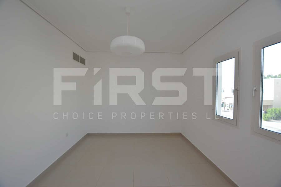 5 Internal Photo of 5 Bedroom Villa in Al Reef Villas (32). jpg