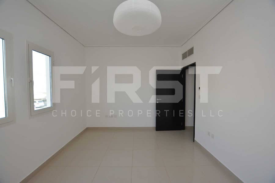 10 Internal Photo of 5 Bedroom Villa in Al Reef Villas (35). jpg