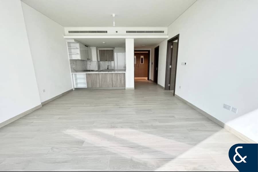 Corner Unit | 1 Bed | High Floor Canal view Corner Unit | 1 Bed | High Floor Canal view