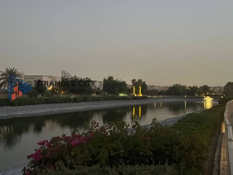10 077149c1-c0f0-439d-878f-a80a5038035d. jpeg