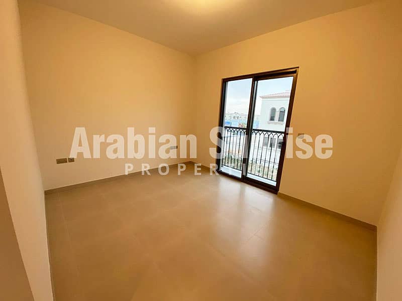 5 Cordoba-3BR-Th011-Bedroom1-New. jpg