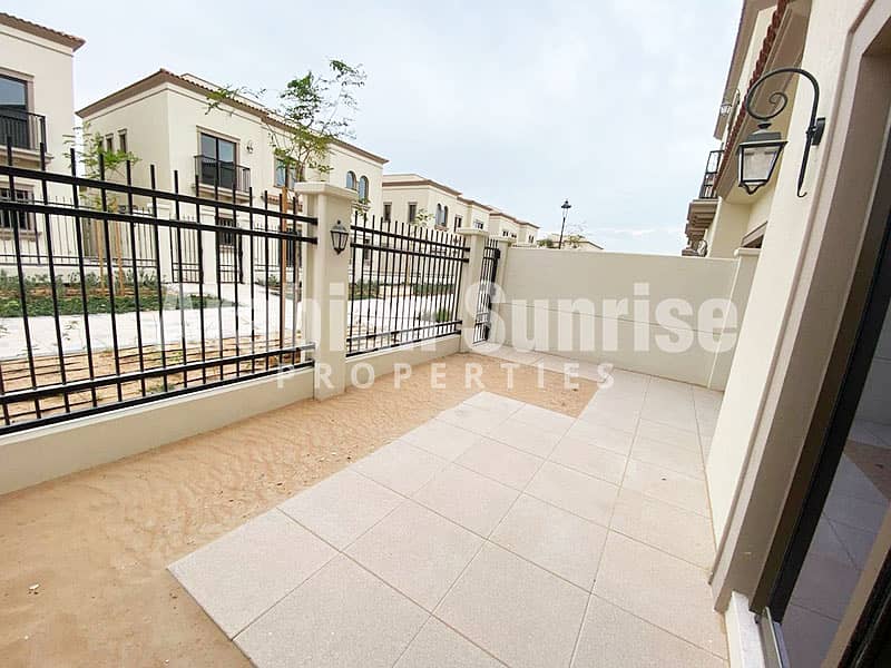 10 Cordoba-3BR-Th011-Garden-New. jpg