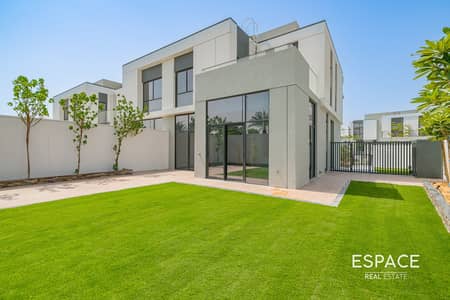 4 Bedroom Villa for Rent in Al Furjan, Dubai - Corner Unit | Landscaped | Vacant