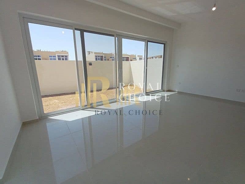 Таунхаус в Дамак Хиллс 2,Виктория, 3 cпальни, 130000 AED - 11821700 Таунхаус в Дамак Хиллс 2,Виктория, 3 cпальни, 130000 AED - 11821700
