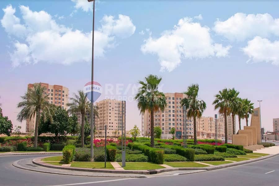位于荔湾住宅区 的住宅地块 22000000 AED - 11822006 位于荔湾住宅区 的住宅地块 22000000 AED - 11822006