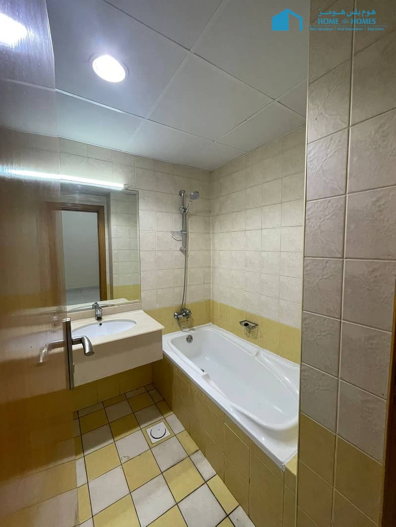 11 Washroom. jpeg