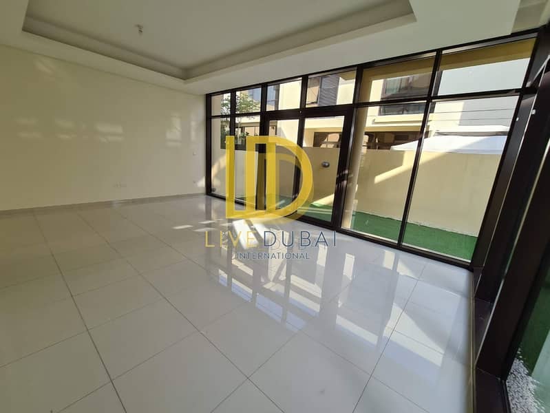 Таунхаус в Дамак Хиллс,Виллы Парк,Роквуд, 3 cпальни, 3700000 AED - 11822294 Таунхаус в Дамак Хиллс,Виллы Парк,Роквуд, 3 cпальни, 3700000 AED - 11822294