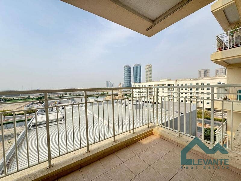 SPACIOUS 1 BHK |SKYLINE VIEW | BIG BALCONY