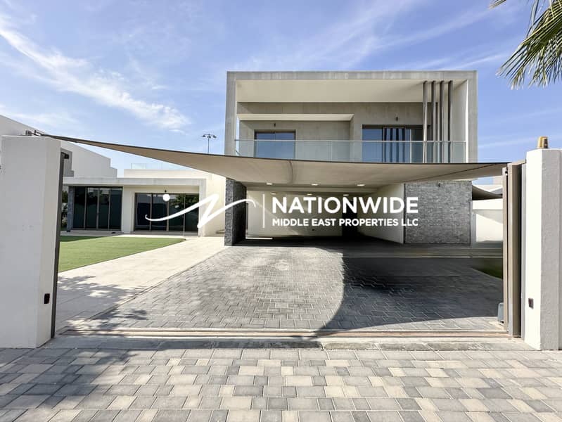 Exclusive Villa|Golf Views|Pool + Private Garden Exclusive Villa|Golf Views|Pool + Private Garden