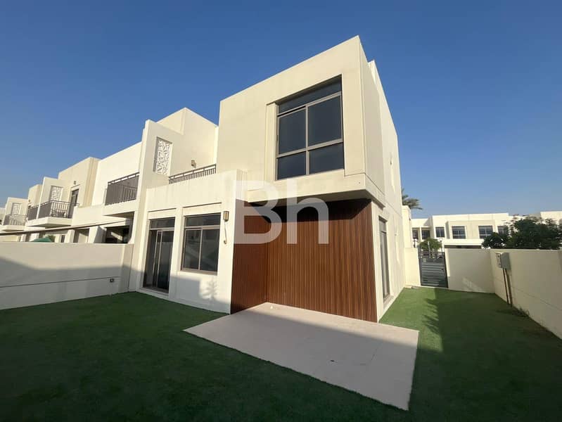 Таунхаус в Таун Сквер,Нур Таунхаусы, 4 cпальни, 210000 AED - 11824212 Таунхаус в Таун Сквер,Нур Таунхаусы, 4 cпальни, 210000 AED - 11824212