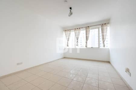 3 Bedroom Apartment for Rent in Al Khan, Sharjah - Managed | 3BR |3 Washroom | Chiller Free | Well Maintained | Available for Viewing