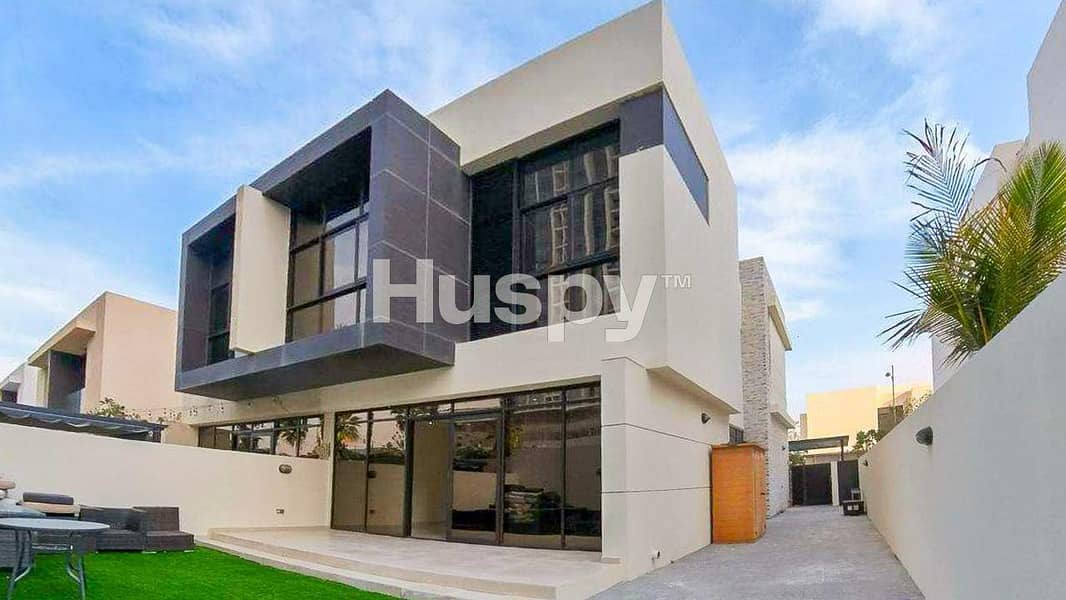 Vacant | Single Row | Corner Unit Vacant | Single Row | Corner Unit