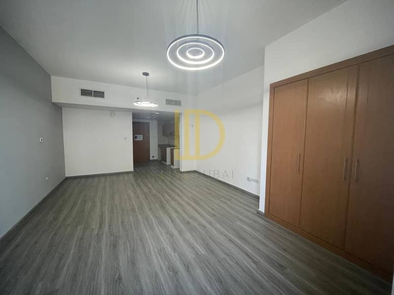 Vacant - 8% ROI - Renovated - Balcony - Parking