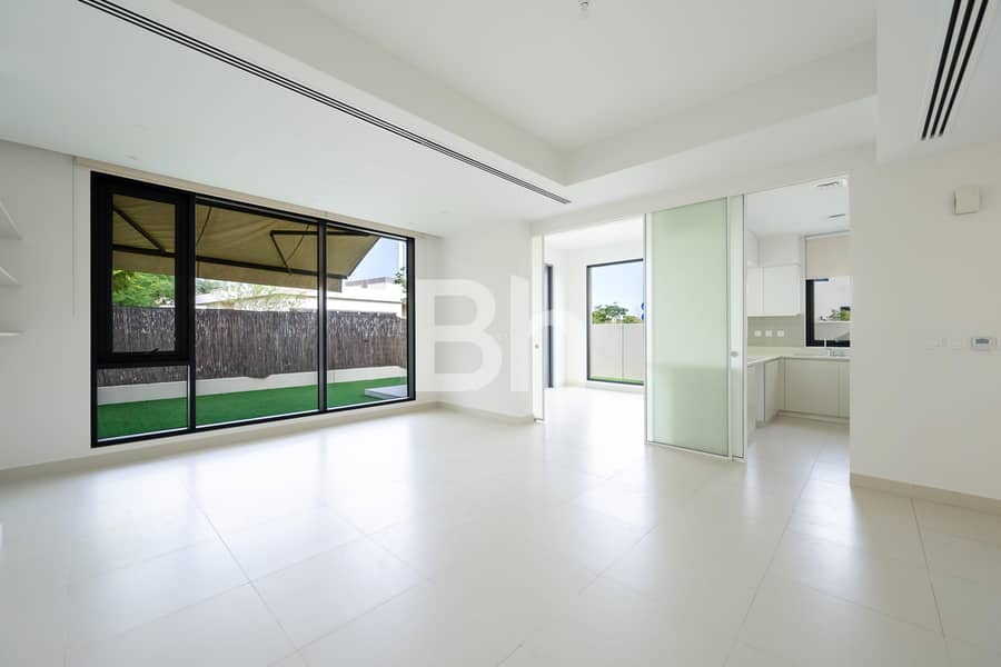 位于迪拜山庄,枫叶社区,枫叶1号公寓 5 卧室的别墅 350000 AED - 8929950 位于迪拜山庄,枫叶社区,枫叶1号公寓 5 卧室的别墅 350000 AED - 8929950