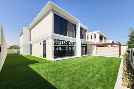 5 Bedroom Villa for Rent in Tilal Al Ghaf, Dubai - Custom Extended | Landscaped | Near Pool