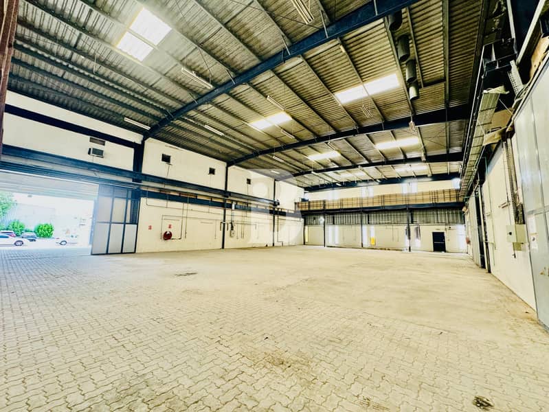 Склад в Аль Куз,Аль Квоз Индастриал Эриа,Аль Куз Индастриал Ария 4, 3500000 AED - 11825939 Склад в Аль Куз,Аль Квоз Индастриал Эриа,Аль Куз Индастриал Ария 4, 3500000 AED - 11825939