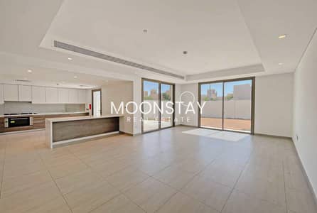3 Bedroom Townhouse for Sale in Yas Island, Abu Dhabi - Community View | Single Row | Perfect Layout