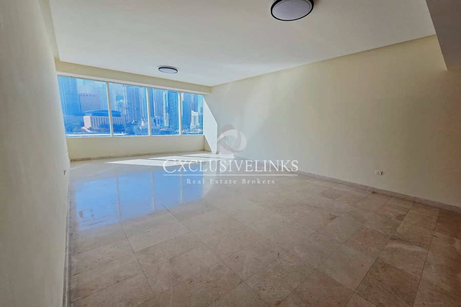 Prime Location | Unfurnished | Vacant Prime Location | Unfurnished | Vacant