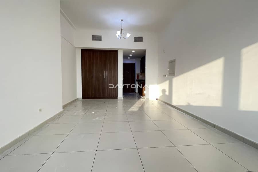 MASTER SIZE STUDIO | READY TO MOVE | ALL INCLUDED AMENTIES MASTER SIZE STUDIO | READY TO MOVE | ALL INCLUDED AMENTIES