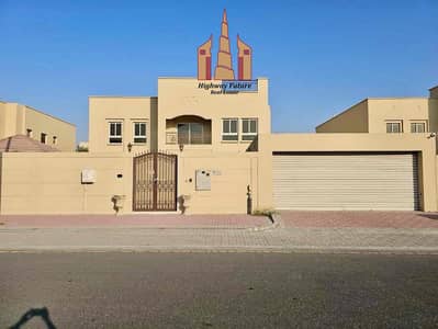 5 Bedroom Villa for Rent in Barashi, Sharjah - 8ba0dc1e-c7c9-41d5-8275-2f2aa1537d4c. jpg