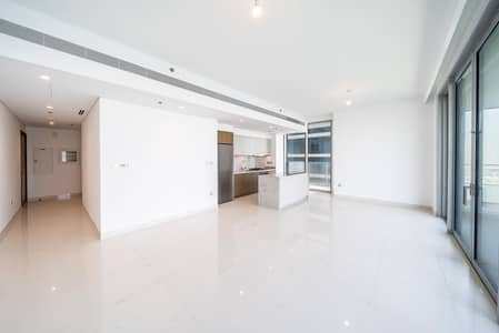 2 Bedroom Apartment for Sale in Dubai Harbour, Dubai - Larger Layout | Vacant | Palm View