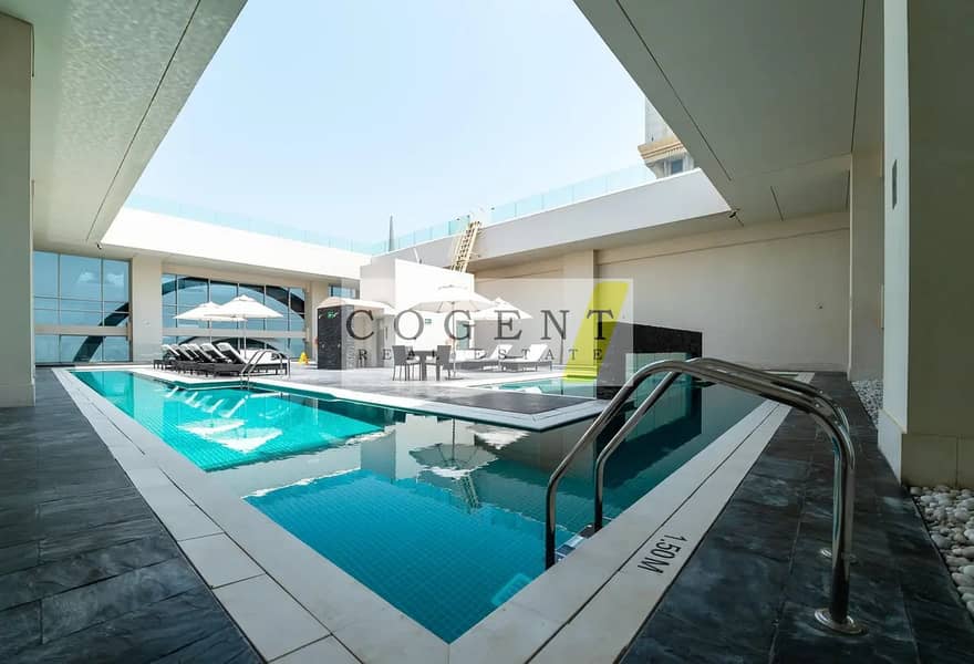 17 Pool (From Corner). jpg