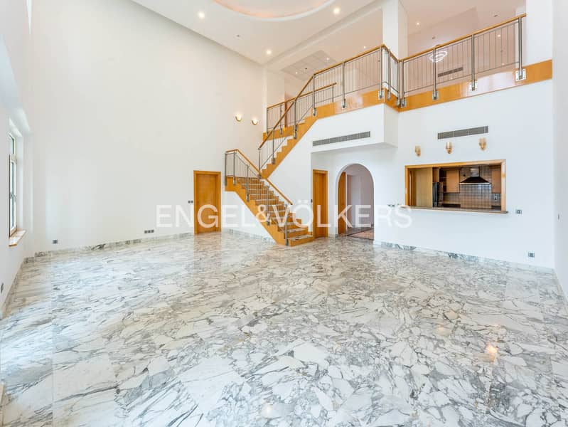 Panorama View | Architectural Gem | Luxurious
