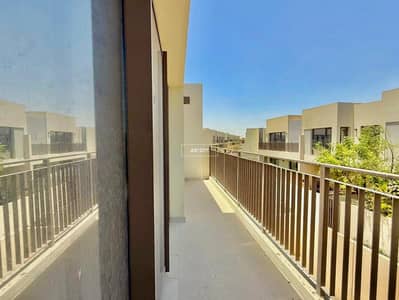 4 Bedroom Townhouse for Rent in Dubai South, Dubai - 4BR + Maids | Prime Location | Vacant