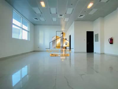 مکتب  للايجار في الزاهية، أبوظبي - IMG-20241223-WA0030. jpg