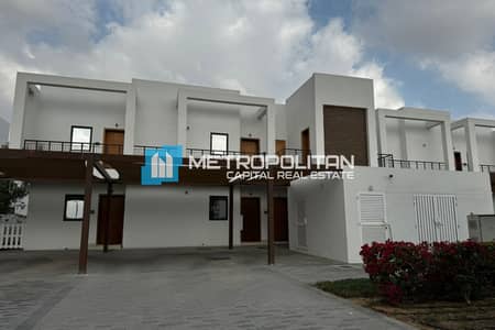 1 Bedroom Apartment for Sale in Al Ghadeer, Abu Dhabi - 1BR+Balcony | Motivated Seller | First Floor