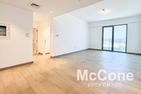 1 Bedroom Apartment for Rent in Jumeirah, Dubai - Low Floor | Water View | Unfurnished