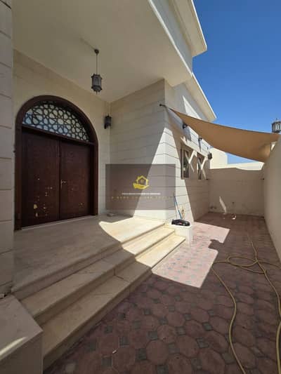 3 Bedroom Apartment for Rent in Shakhbout City, Abu Dhabi - f8c8d9d6-6014-43f1-a27f-1f022ef01eb2. jpg
