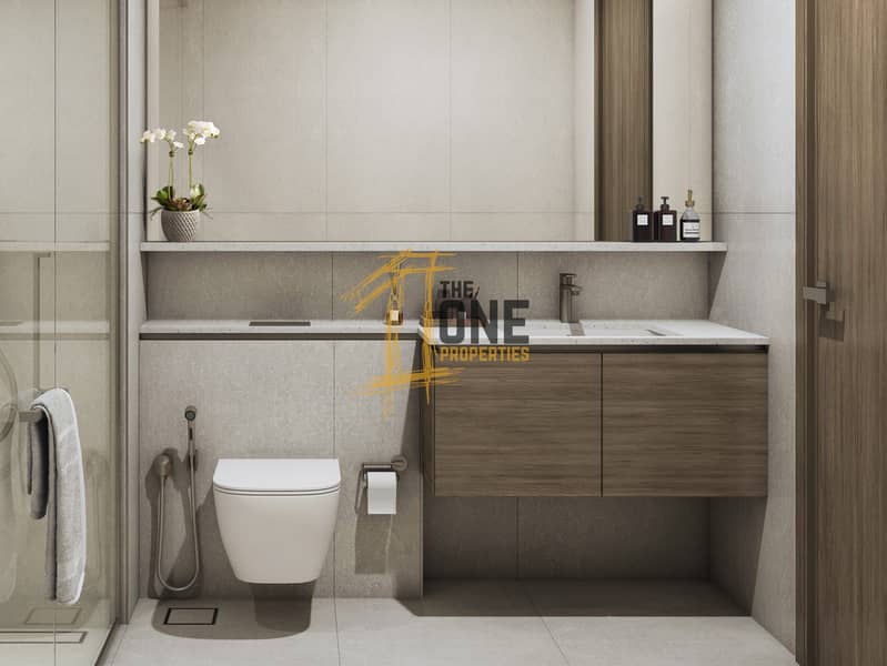 10 Bathroom. jpg