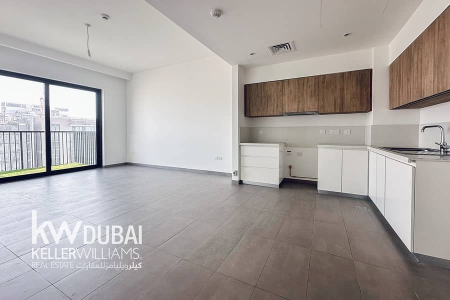 EXCLUSIVE | VACANT | DOWNTOWN SKYLINE VIEW | CHILLER FREE EXCLUSIVE | VACANT | DOWNTOWN SKYLINE VIEW | CHILLER FREE