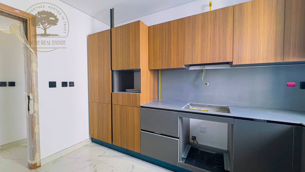 9 KITCHEN 02. jpg